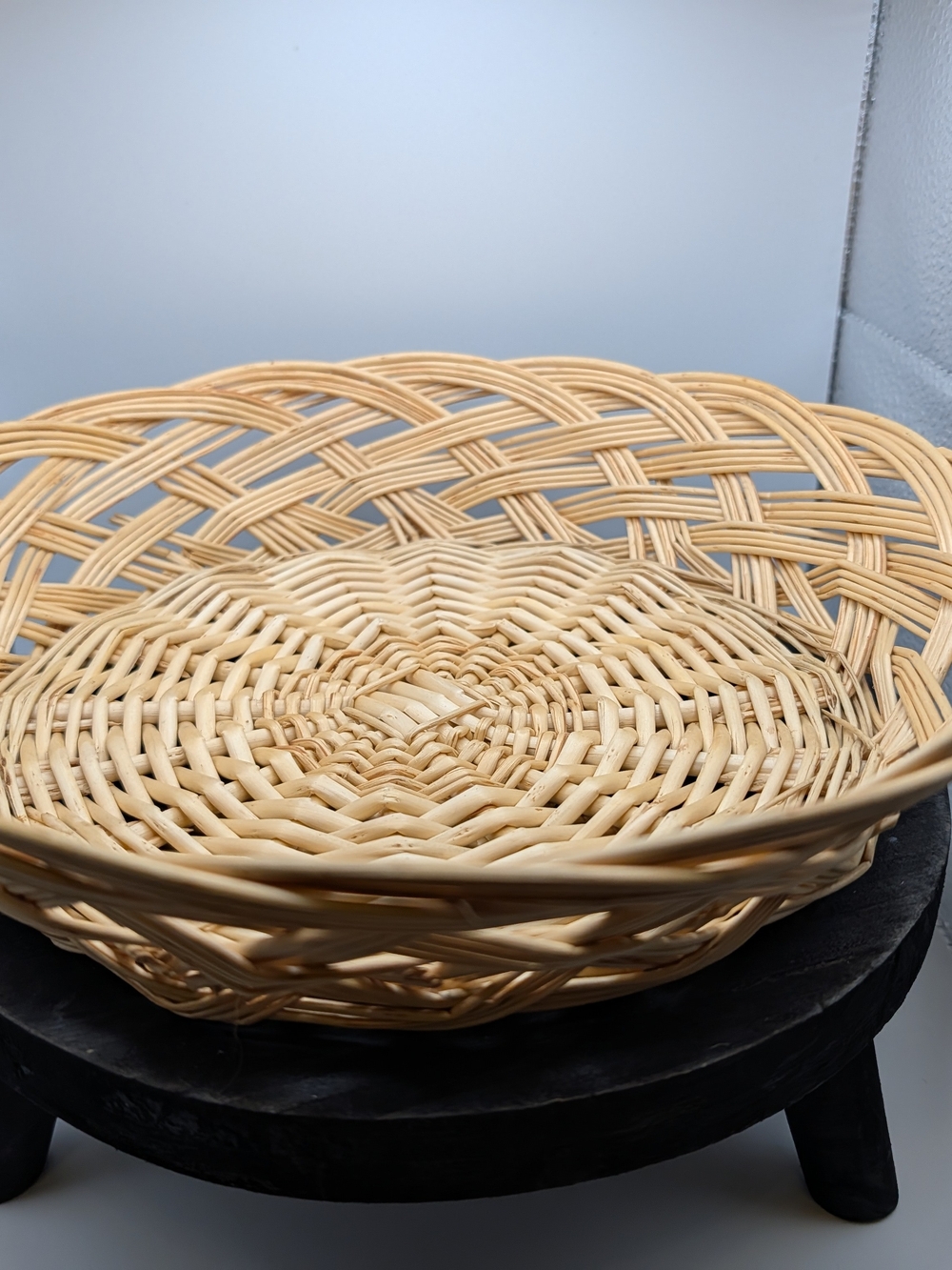 Vintage Boho Woven Light Wicker Bread Basket Round Open Weave Rattan 10.5"